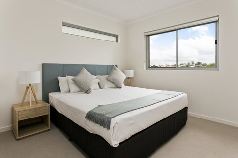 Arise Princess Regent Apartments - Winery Find 9