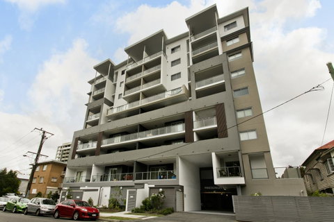 Arise Princess Regent Apartments - Winery Find 1