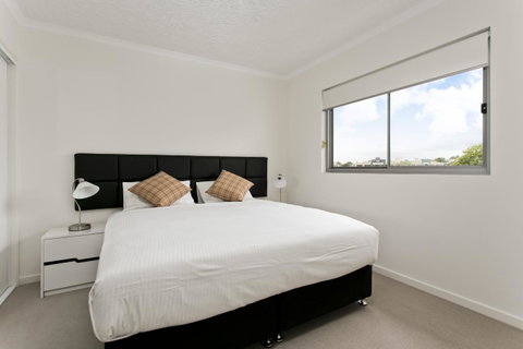 Arise Princess Regent Apartments - Winery Find 12