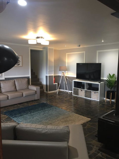 Malanda Manor Guesthouse - Winery Find 20