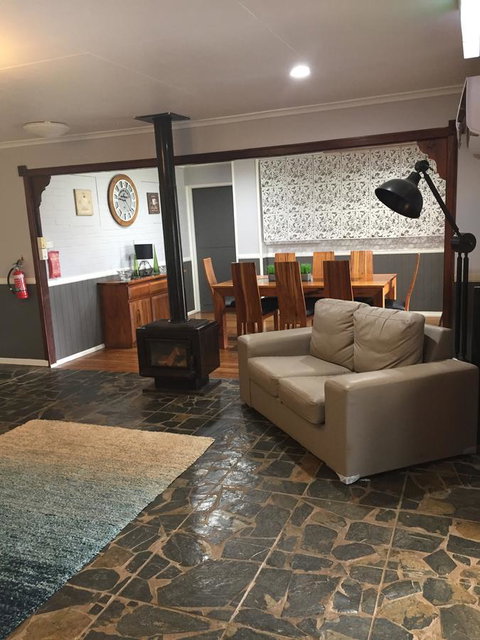 Malanda Manor Guesthouse - Winery Find 21