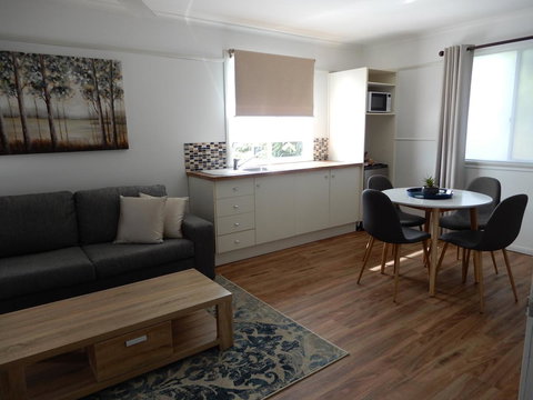 Malanda Manor Guesthouse - Winery Find 18