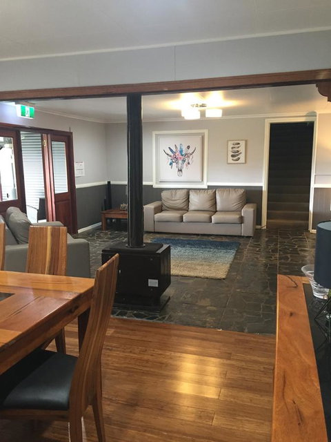 Malanda Manor Guesthouse - Winery Find 26