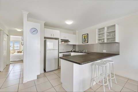 Dockside Apartments Mooloolaba - Winery Find 20