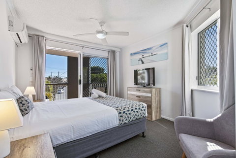 Dockside Apartments Mooloolaba - Winery Find 12