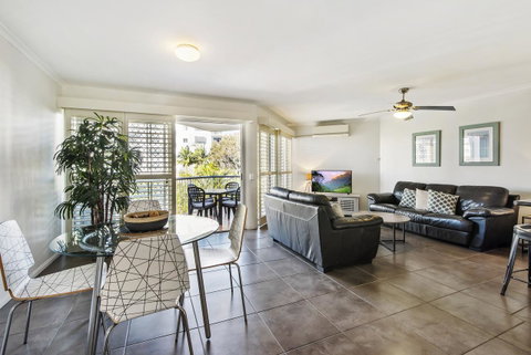 Dockside Apartments Mooloolaba - Winery Find 23