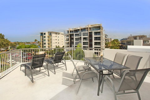 Dockside Apartments Mooloolaba - Winery Find 27