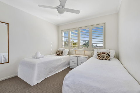 Dockside Apartments Mooloolaba - Winery Find 21