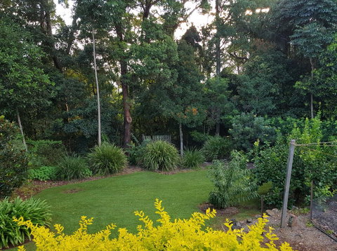 Manitzky Magic -B&B Home With Heart - Winery Find 25