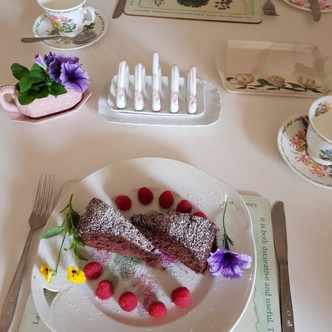 Manitzky Magic -B&B Home With Heart - Winery Find 13