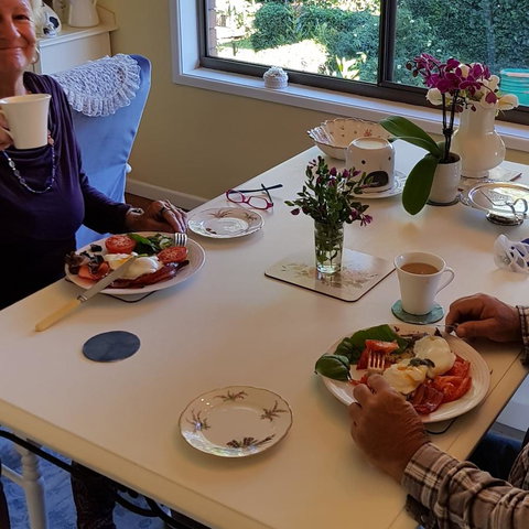 Manitzky Magic -B&B Home With Heart - Winery Find 11