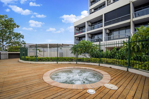 Sunshine Tower Hotel - Winery Find 13