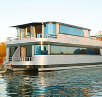 Coomera Houseboats - Winery Find