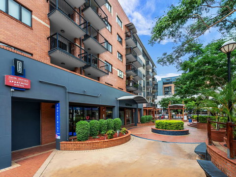 Central Brunswick Apartment Hotel - Winery Find 26