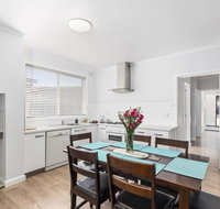 Wattle Grove Villa - Winery Find