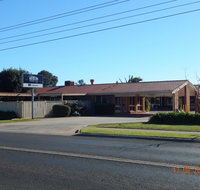 Werribee Park Motor Inn - Winery Find