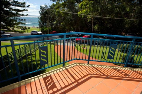 Whitesands, Unit 103, 38 North Street - Winery Find 0