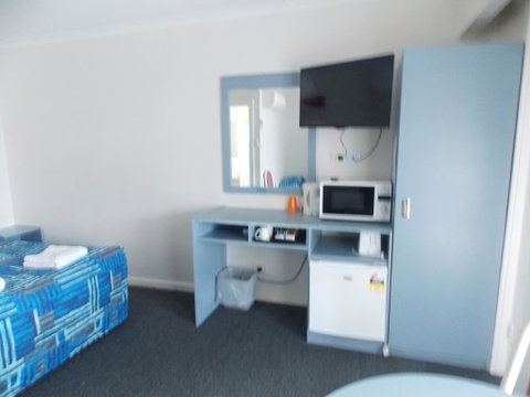 Yass Motel - Winery Find 3