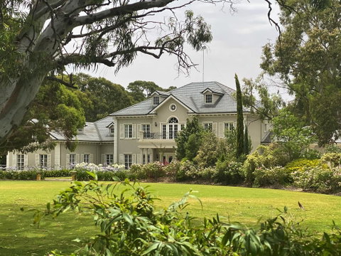 Yatahlia Manor Luxury Homestay - Winery Find 0