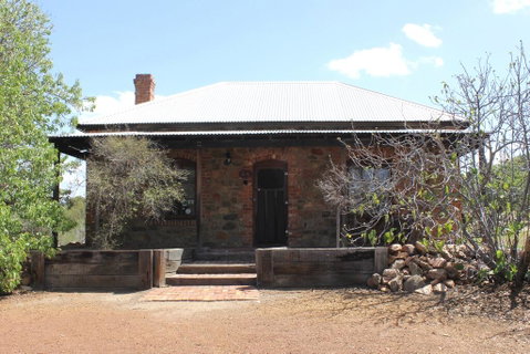 York Cottages And Burnley House - Winery Find 3