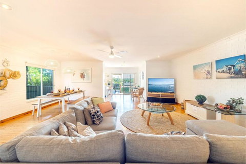 1-39 Leonard Ave - Comfort, Space And Wi-Fi - Winery Find 2