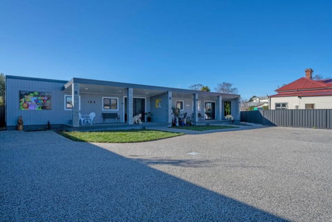 Zoo Villas : Villa Zebra - Central Wynyard - Winery Find 2
