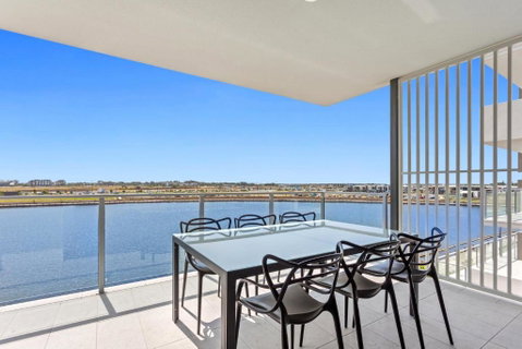 Direct Hotels - North Shore Kawana - Winery Find 0