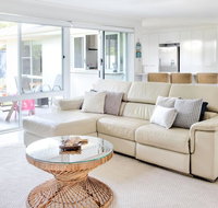 Relax at Bokarina Beach House Walk to Beach Relax by the pool - Winery Find