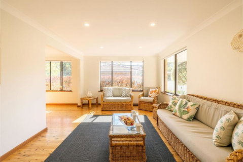 41 Leonard Avenue Boat Parking Aircon - Winery Find 2