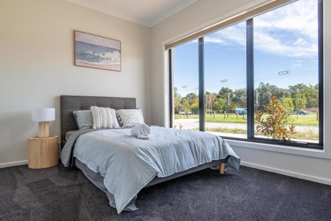 A Cosy 5Beds House In The Clyde - Winery Find 3