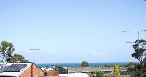 A Wave From It All Ocean Glimpse Central Torquay - Winery Find 3