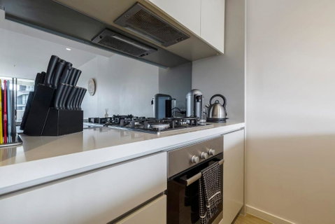 Abbotsford Short Stay Luxury Style & Location - Winery Find 2