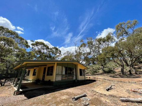 Alligator Lodge - Mount Remarkable National Park - Winery Find 0