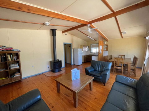 Alligator Lodge - Mount Remarkable National Park - Winery Find 2