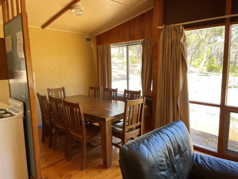 Alligator Lodge - Mount Remarkable National Park - Winery Find 3