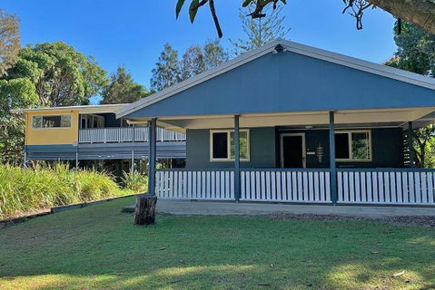 AMITY PINES - Winery Find 1