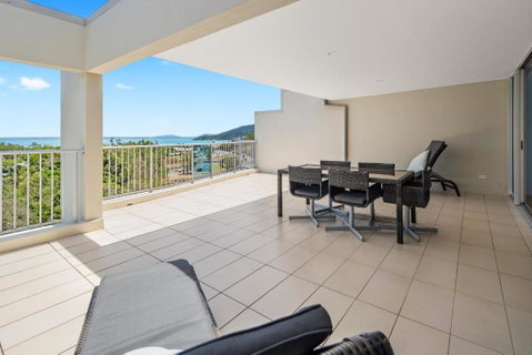 Airlie Beach Townhouse - Winery Find 4