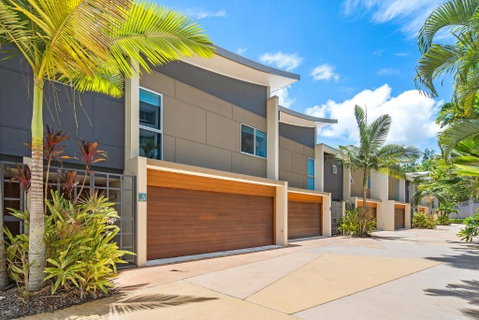 Airlie Beach Townhouse - Winery Find 3