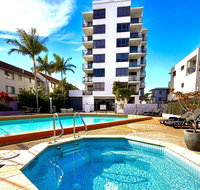 Aqualine Apartments On The Broadwater - Winery Find