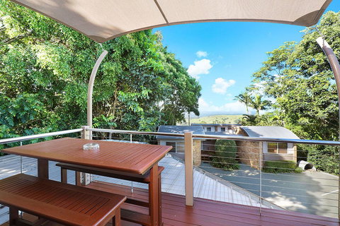 Maleny Terrace Cottages - Winery Find 9