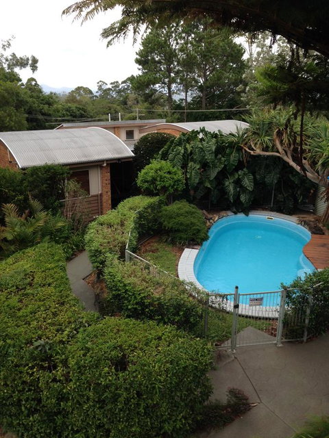 Maleny Terrace Cottages - Winery Find 19