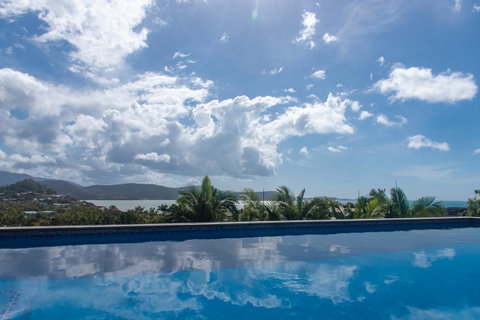 Viewpoint Holiday Home - Cannonvale - Winery Find 1