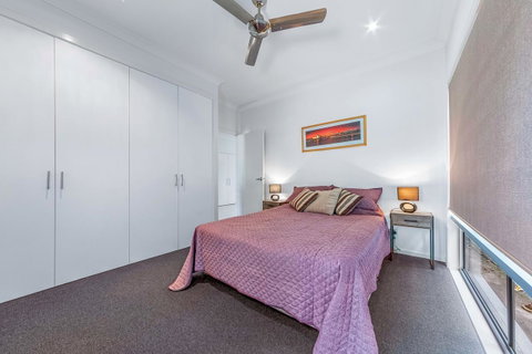 Viewpoint Holiday Home - Cannonvale - Winery Find 11