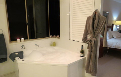 Maleny Springs Farm - Winery Find 8