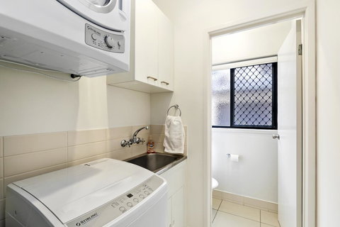 Lotus Retreat - Winery Find 2