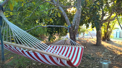 Magnetic Island Bed And Breakfast - Winery Find 3