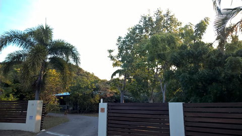 Magnetic Island Bed And Breakfast - Winery Find 23