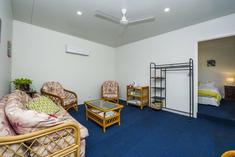 Magnetic Island Bed And Breakfast - Winery Find 37