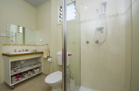 Magnetic Island Bed And Breakfast - Winery Find 34