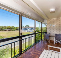 Spacious Unit overlooking Moreton Bay - Boyd St Woorim - Winery Find